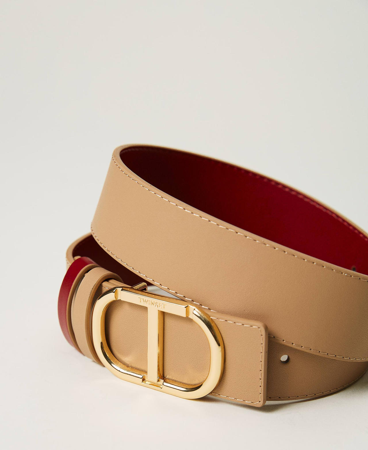 Cintura reversibile in pelle con passanti Bicolor Rosso Ardente / Marrone "Light Pecan" Donna 232TO550B-02