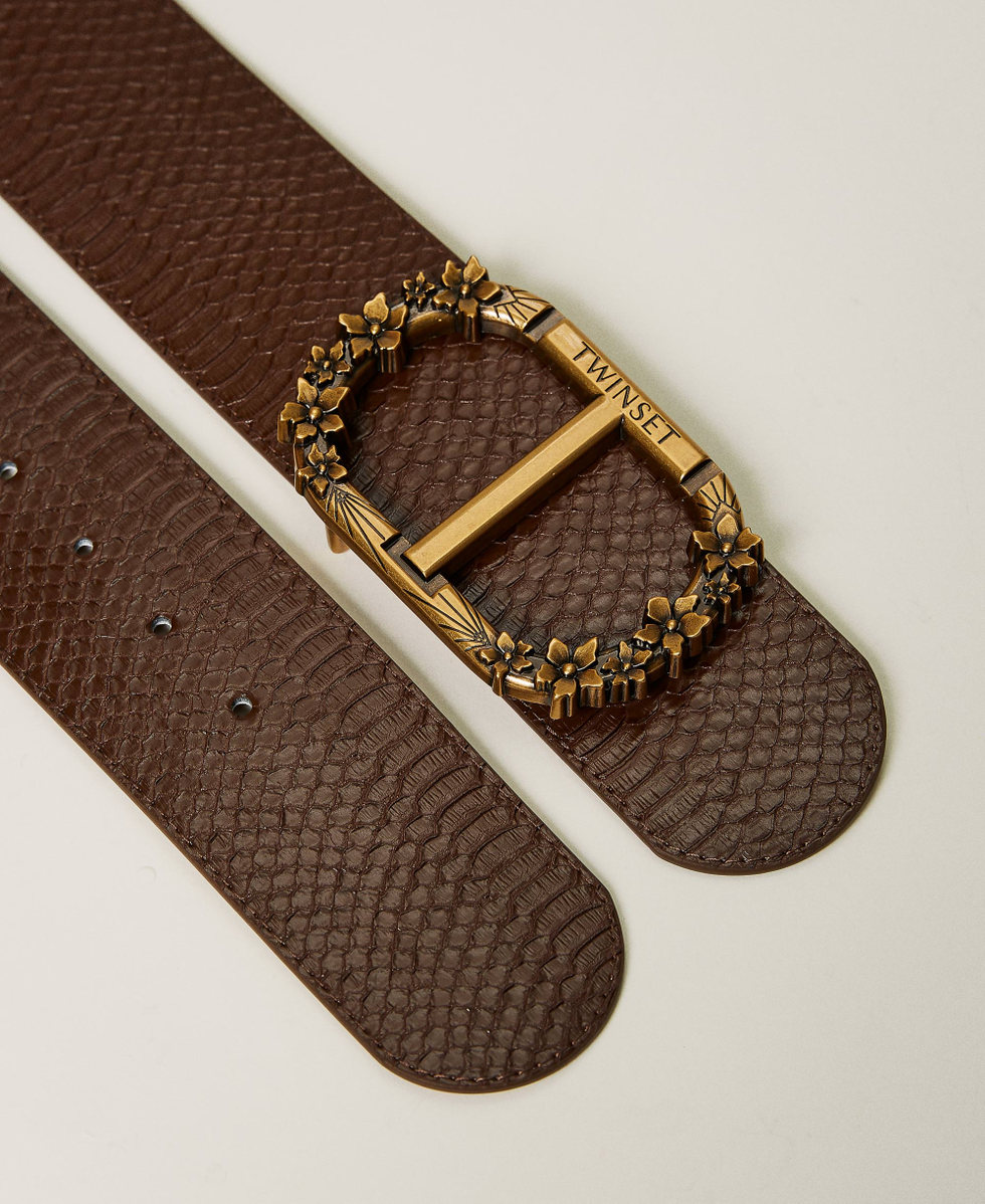 Belt with floral Oval T buckle
