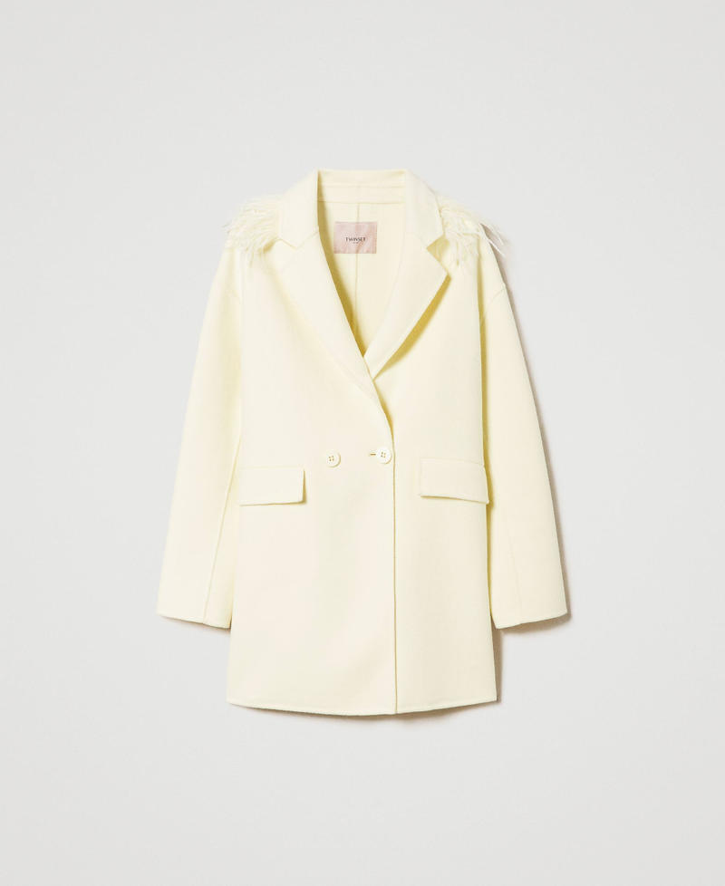 Manteau court en tissu double de laine avec plumes