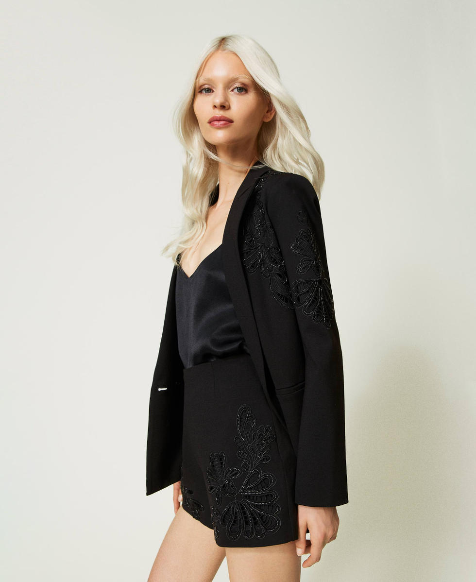 Shorts with handmade embroidery Black Woman 232TP2071_00006_02