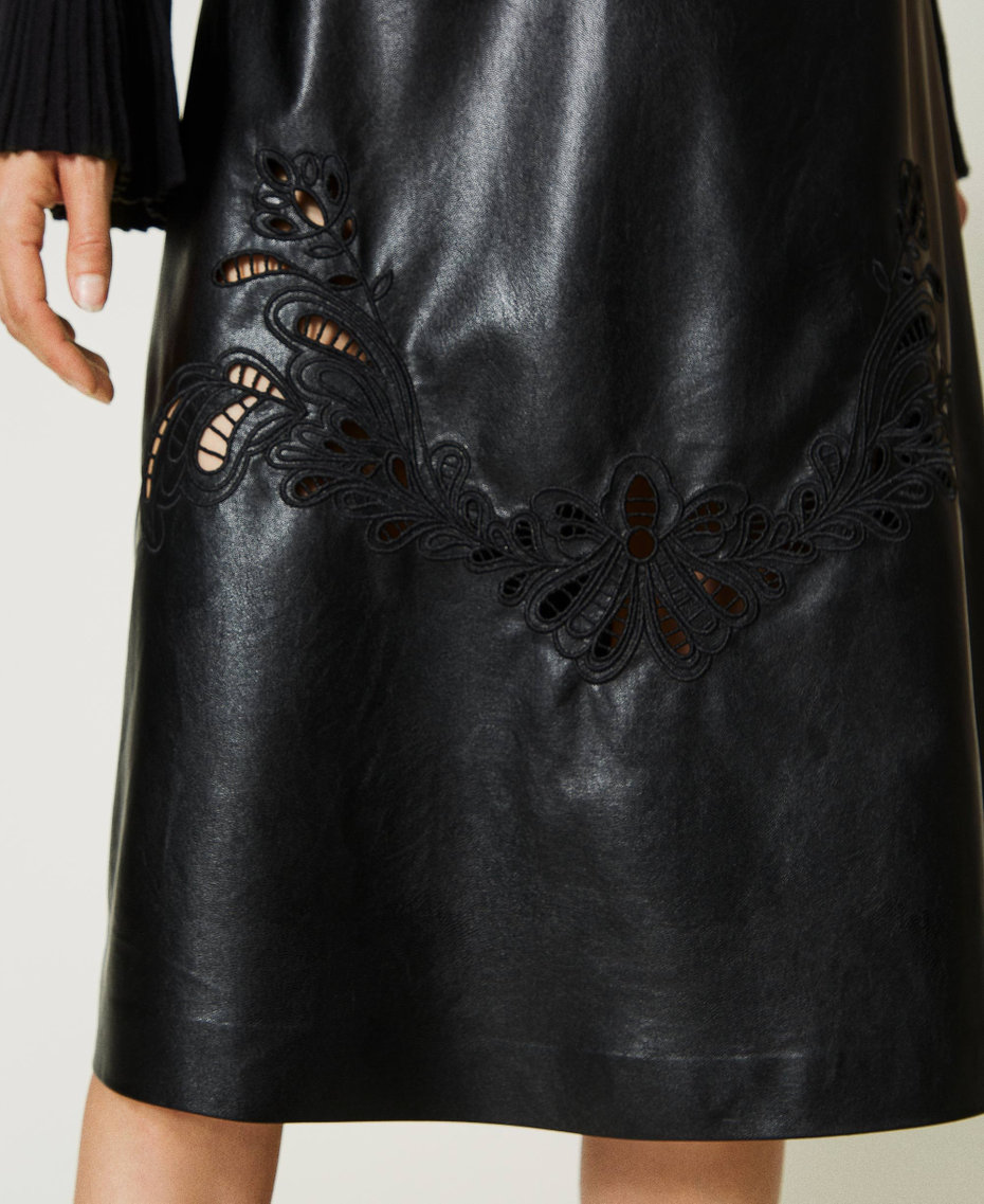 Midi skirt with handmade embroideries