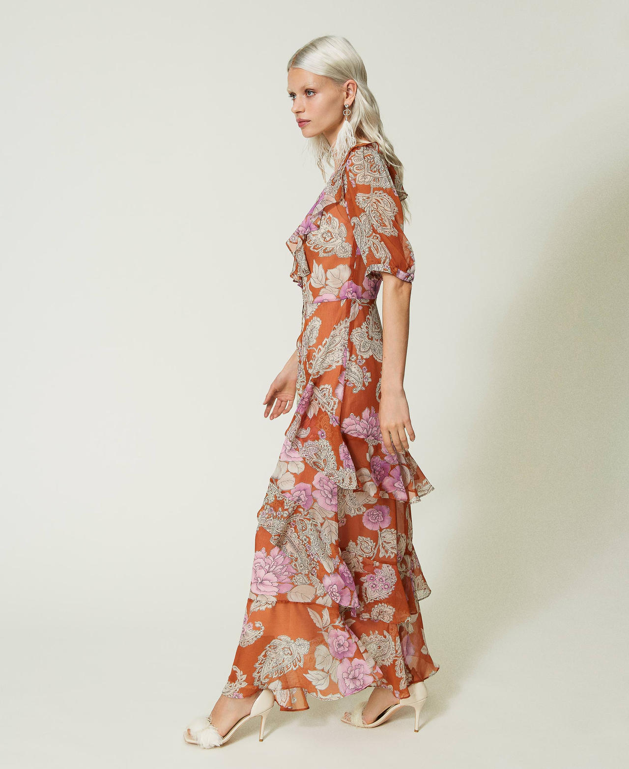 Maxikleid aus Krepon mit Volants