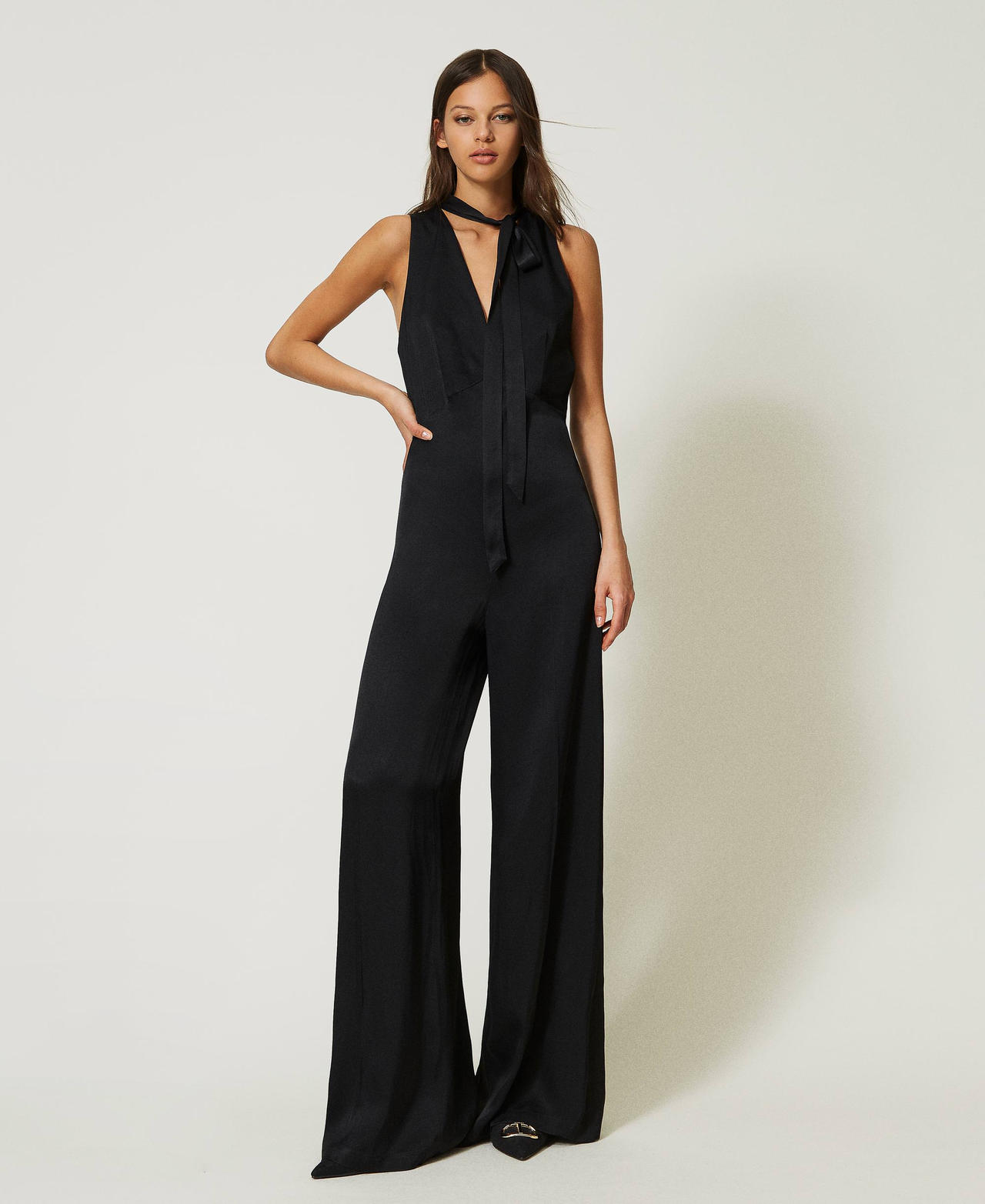 Sleeveless satin jumpsuit Woman, Black