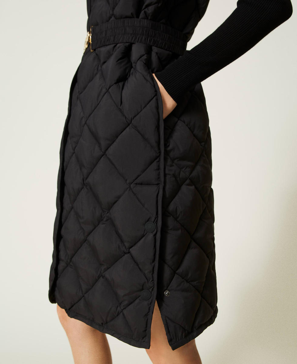 Padded gilet with Oval T buckle