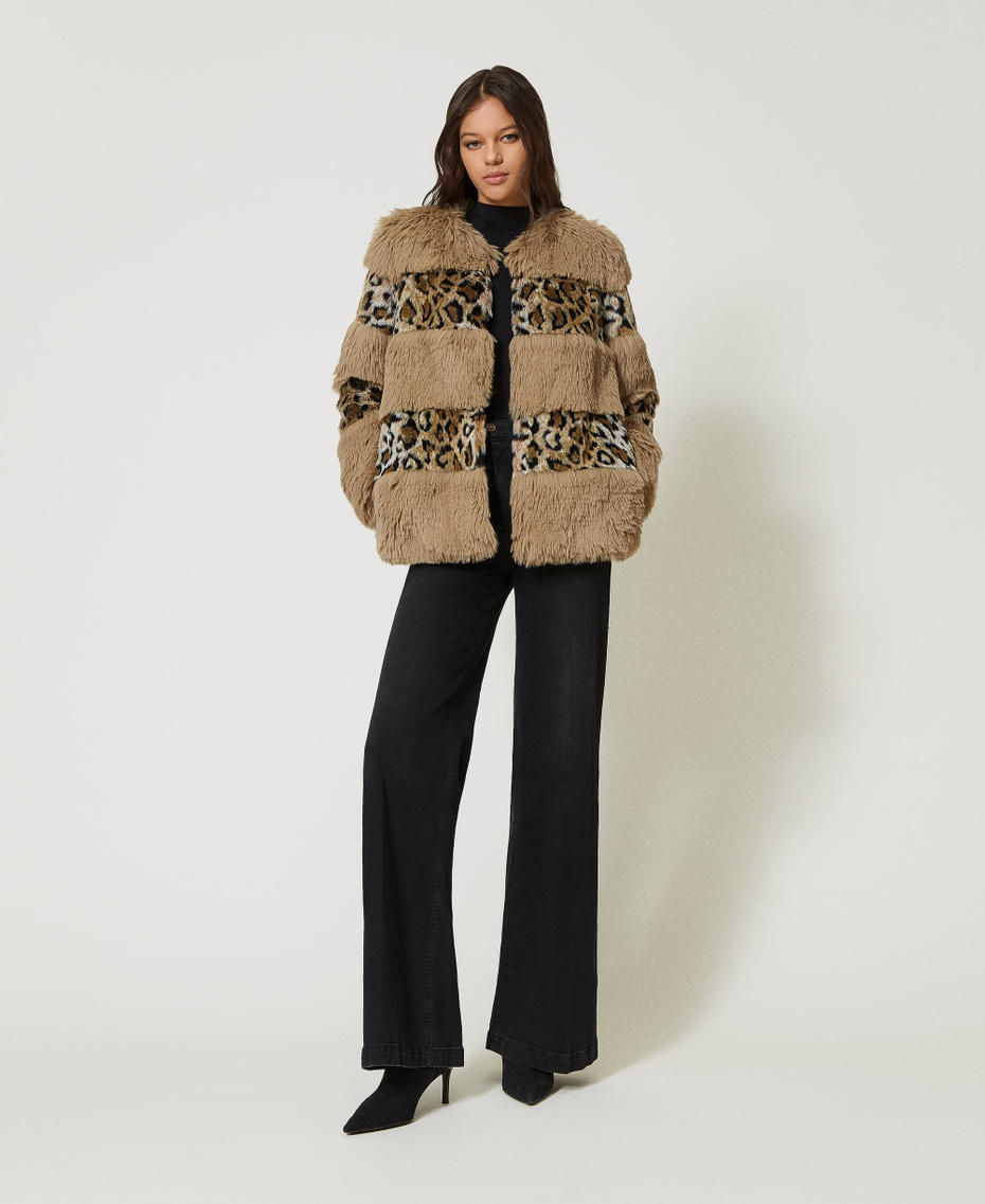 Faux fur jacket with animal print stripes Animal Print Patch / “Iced Coffee” Brown Woman 232TP2290-01