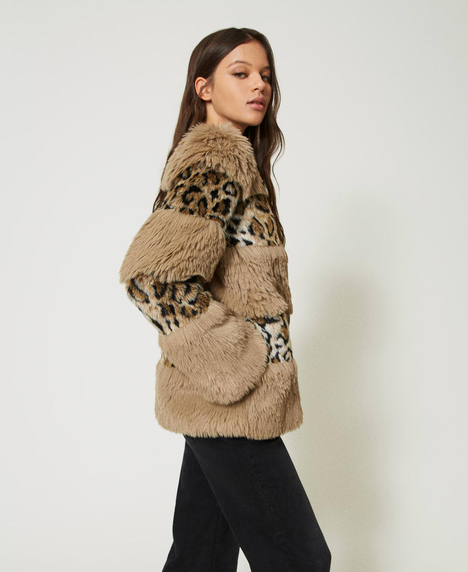 Faux fur jacket with animal print stripes Animal Print Patch / “Iced Coffee” Brown Woman 232TP2290-04