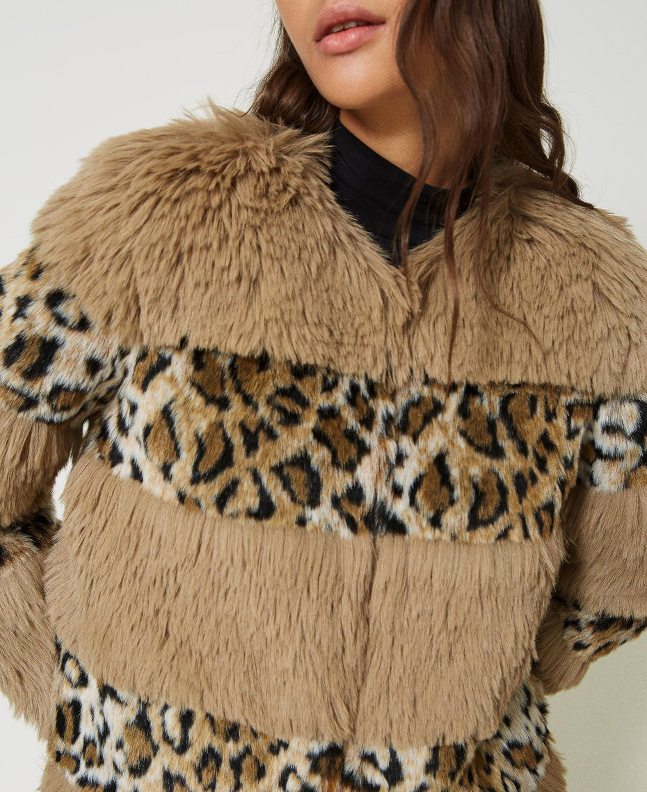 Faux fur jacket with animal print stripes Animal Print Patch / “Iced Coffee” Brown Woman 232TP2290-06