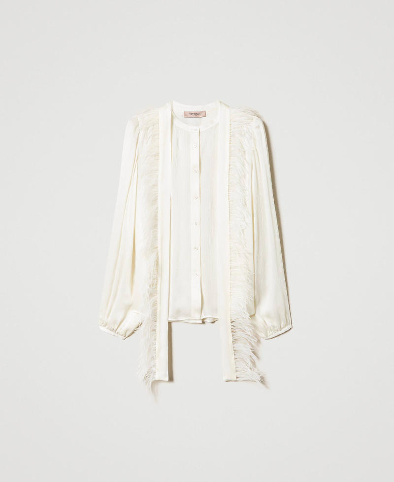 Camicia in raso creponne con piume
