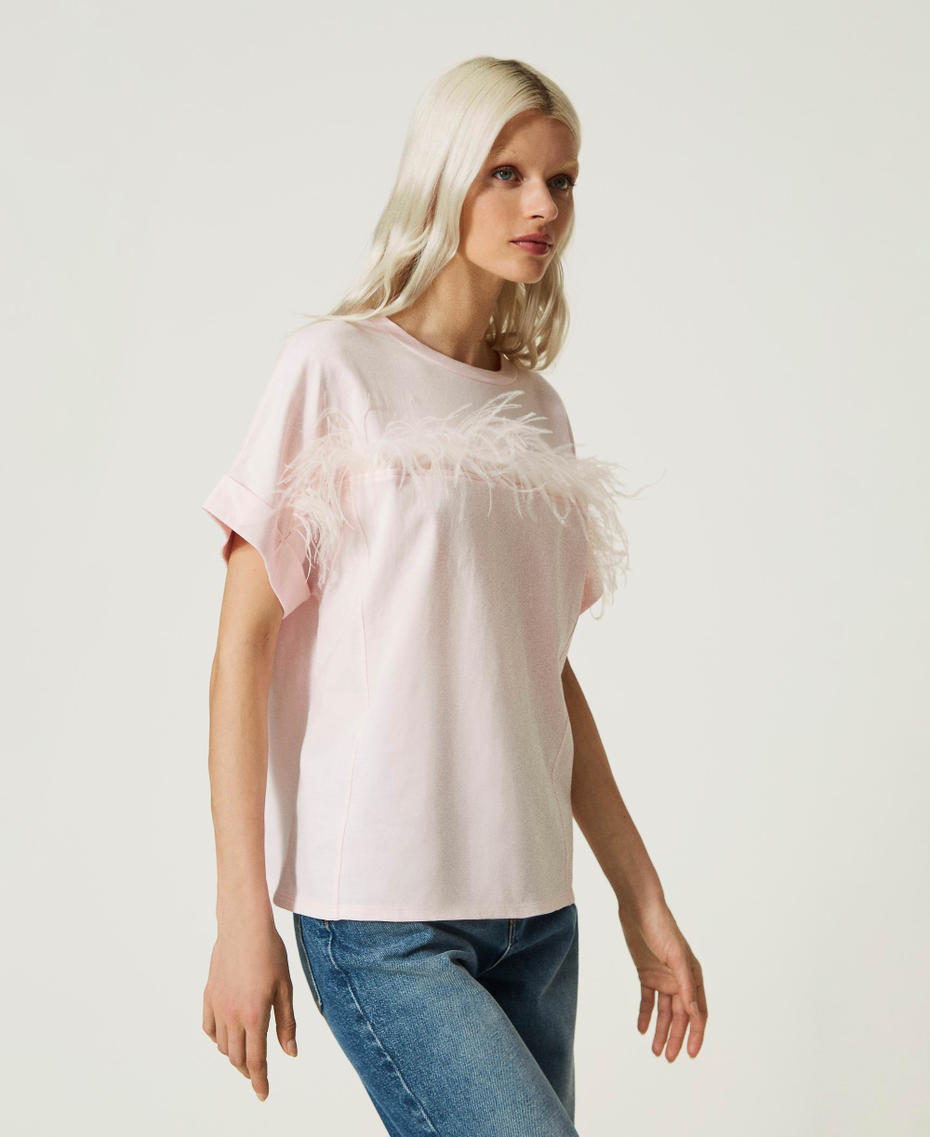 T-shirt con piume