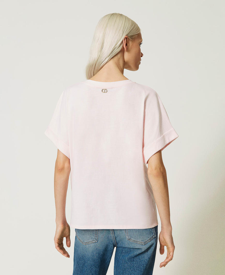 T-shirt con piume