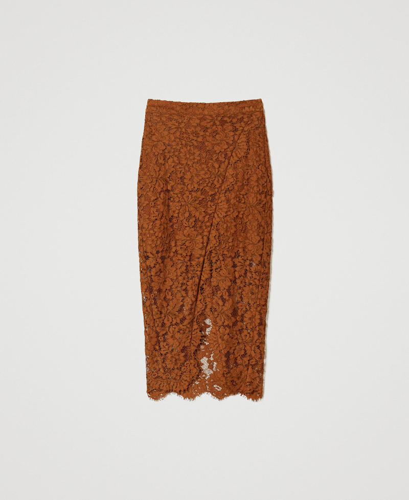 Jupe mi-longue en dentelle macramé