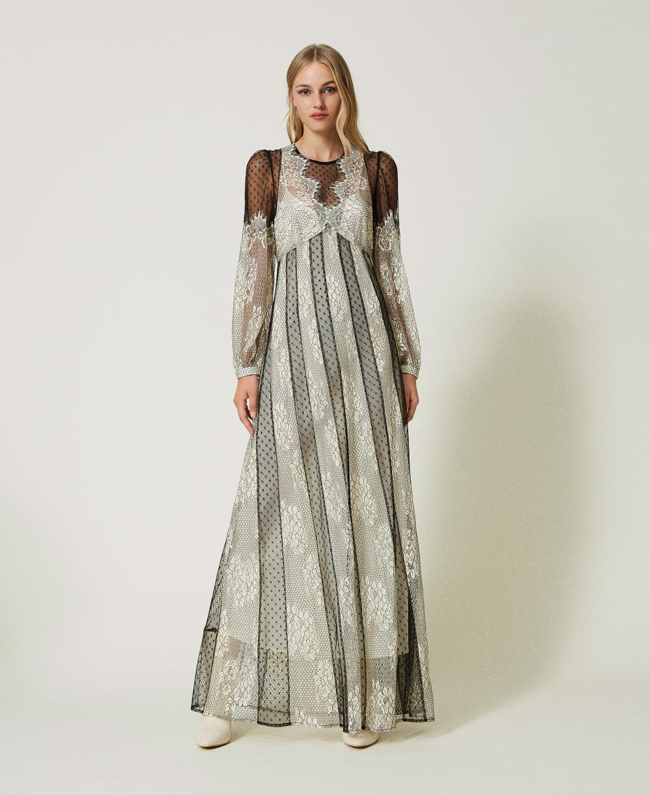 Vestido maxi de encaje y tul con escote ilusión Oro