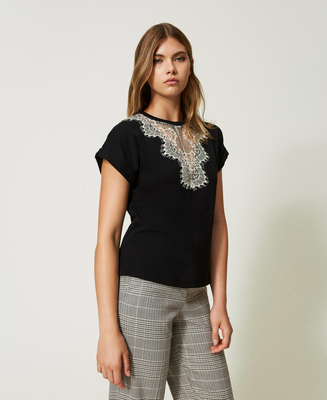 T-shirt con inserti in pizzo
