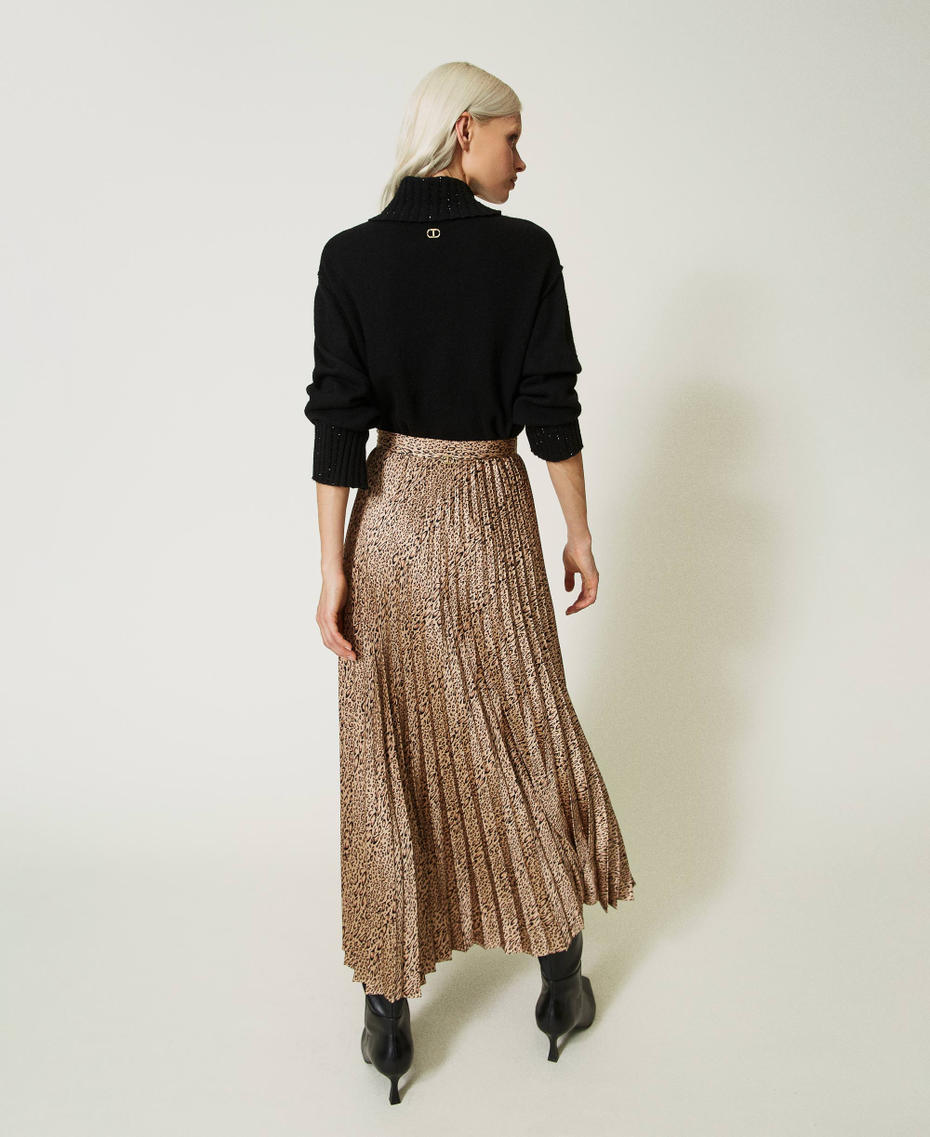 Long pleated satin skirt with animal print Animal Print Black/ “Iced Coffee” Brown Woman 232TP2733-04