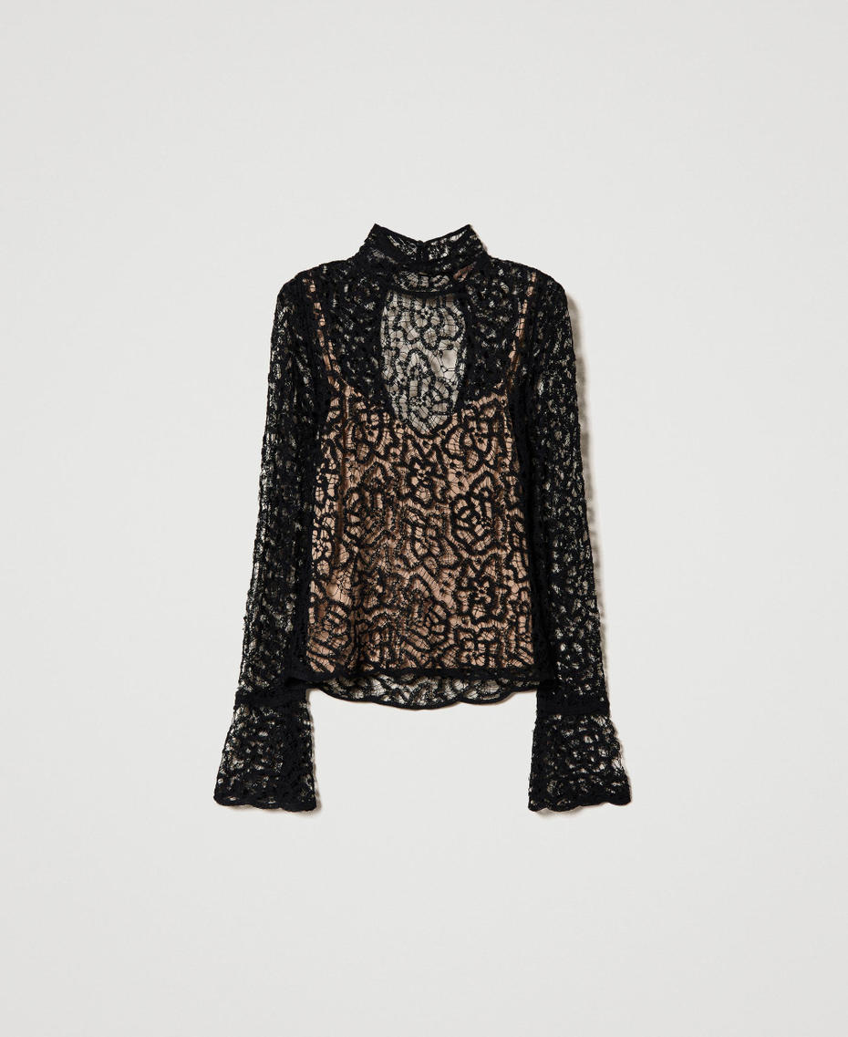 Häkelpullover mit Spitzendessin