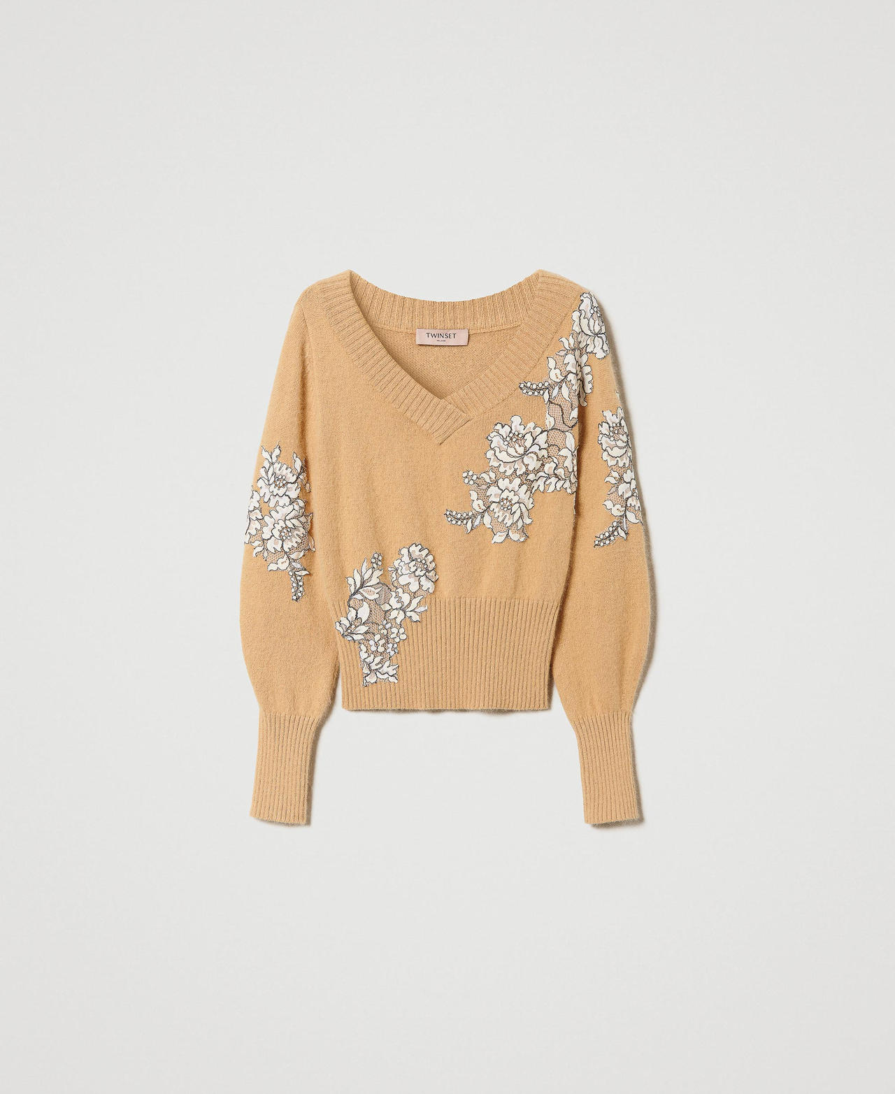 Angora blend jumper with lace