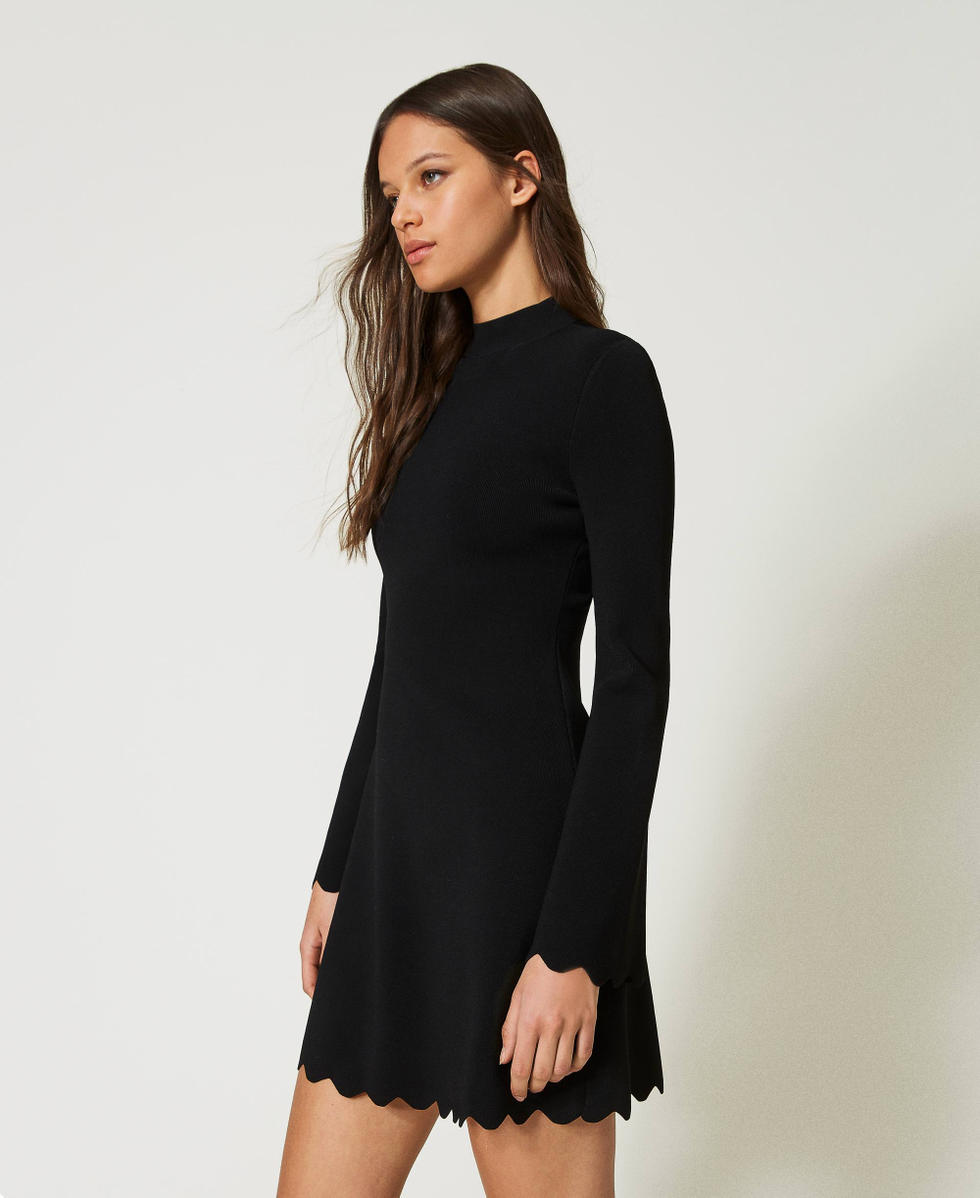 Short knit dress with scalloped trim Woman, Black | TWINSET