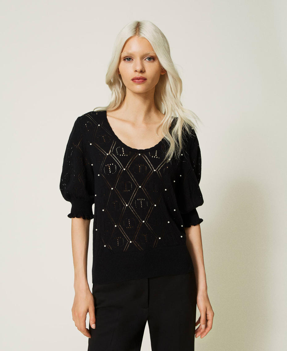 Fitted cashmere blend jumper with Oval T