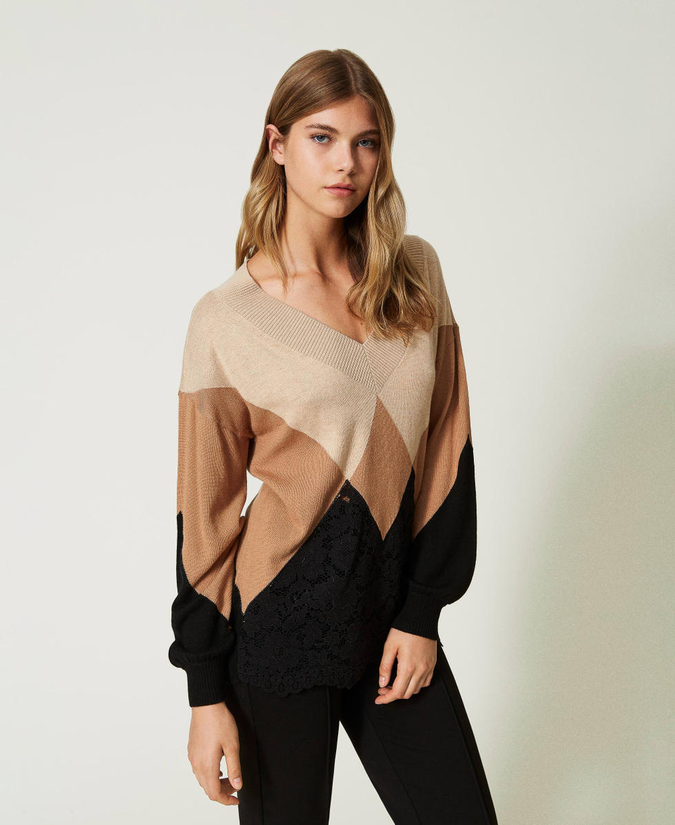 Wool blend maxi jumper with lace