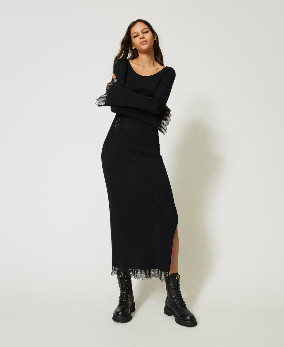 Geripptes Midi-Strickkleid mit Spitze Schwarz Frau 232TP3492_00006_01