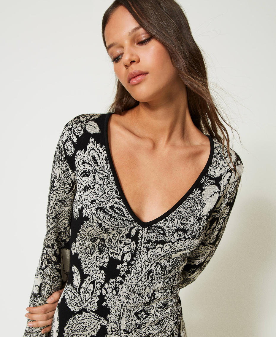 Short knit dress with paisley and rose pattern Black Jacquard Paisley and Rose Woman 232TP3690-04