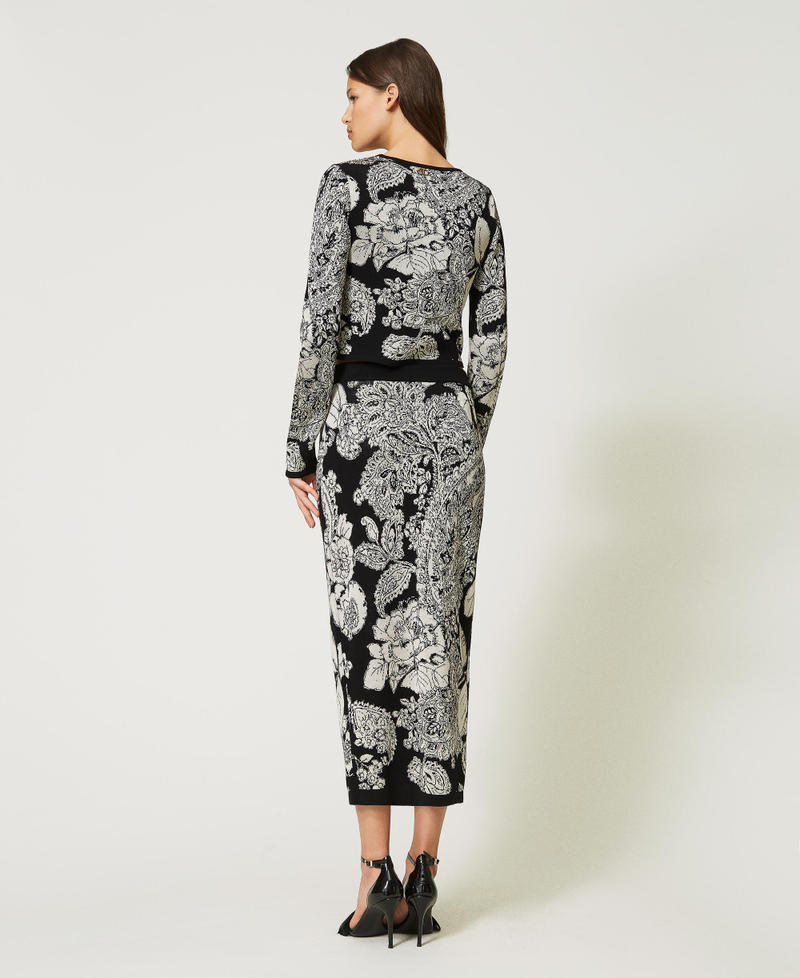 Jupe en maille jacquard avec motif paisley et roses