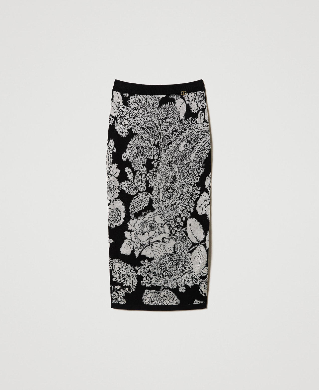 Knit skirt with paisley and rose pattern