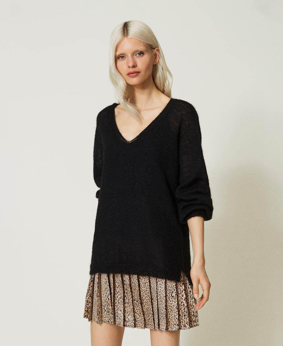 Alpaca and mohair blend jumper with dress Black / Black Animal Print / “Iced Coffee” Brown Woman 232TP3711-01