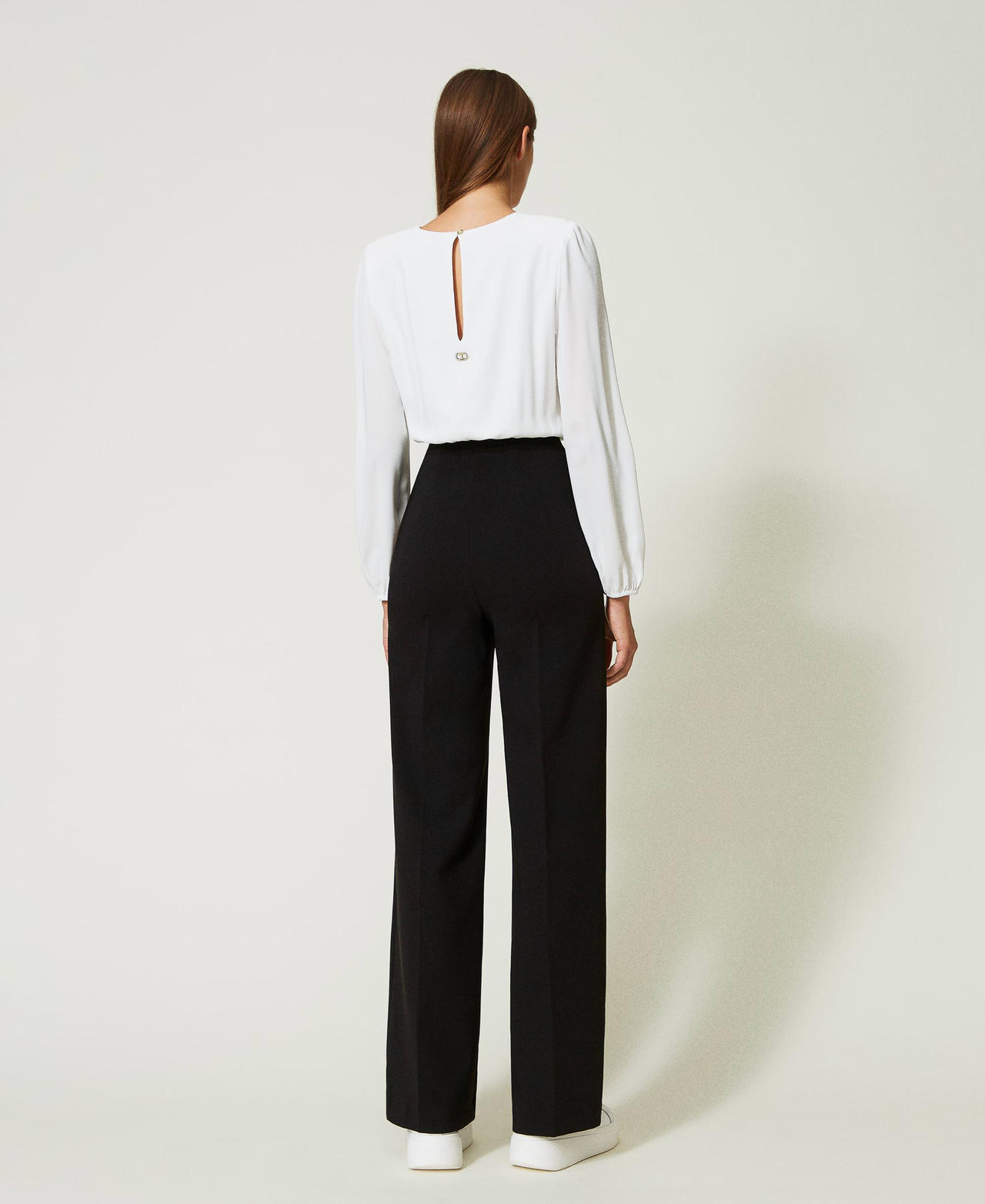 Tuta in cady e cr&ecirc;pe de Chine Bicolor Bianco "Neve" / Nero Donna 232TQ2032_02866_03