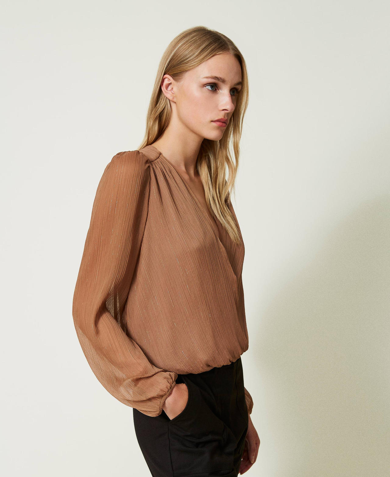 Creponne blouse with lurex thread “Dark Sand” Brown Woman 232TQ2042-02
