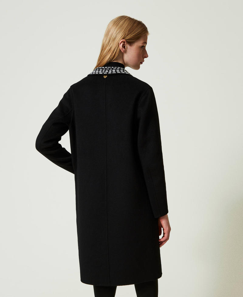 Mantel aus zweilagigem Tuch mit Stickereien Schwarz Frau 232TQ2131_00006_03