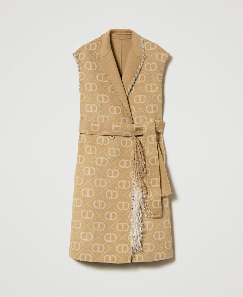 Chaleco doble reversible con bordados