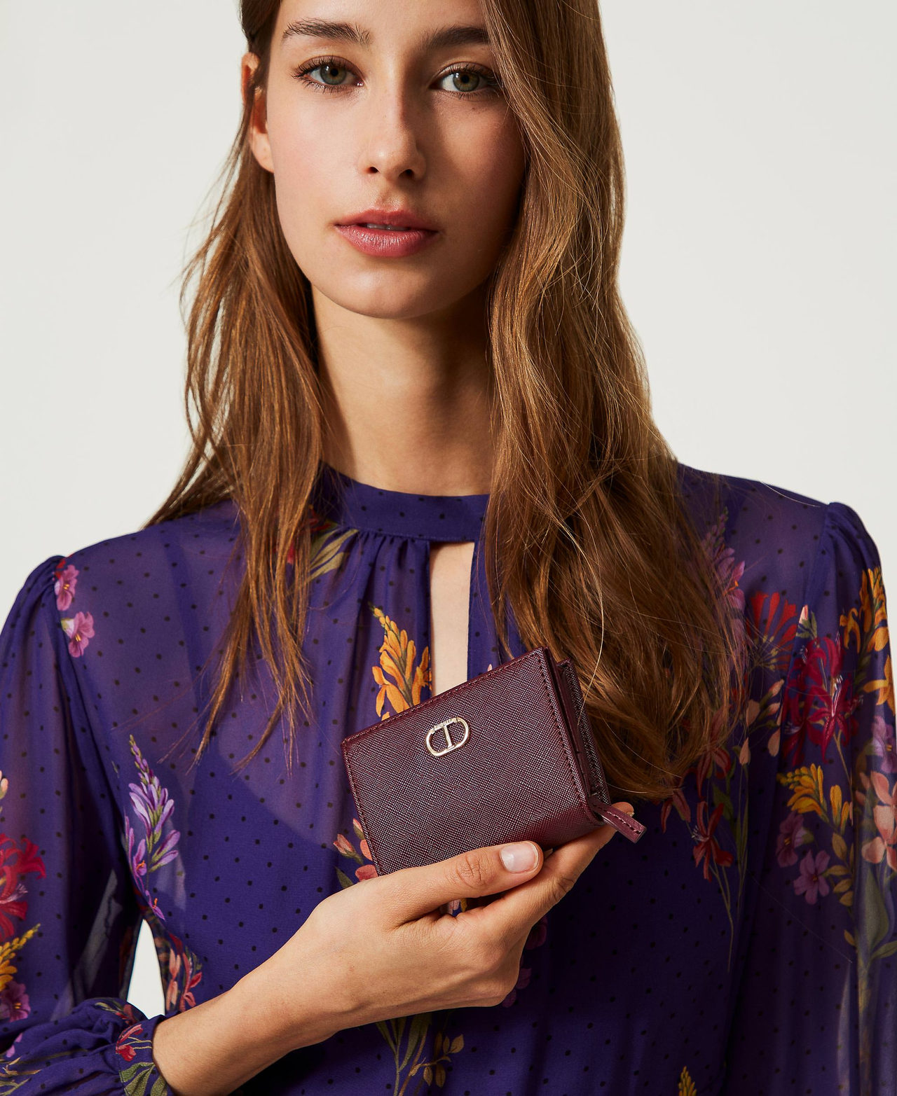 Portemonnaie mit Oval T „Raspberry Radiance“-Violett Frau 232TQ701G-0S