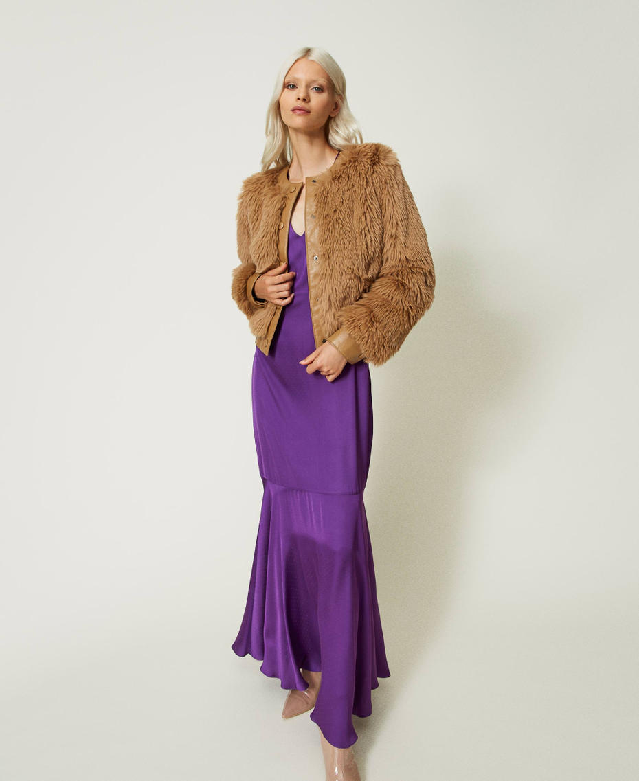 Blouson court en fausse fourrure