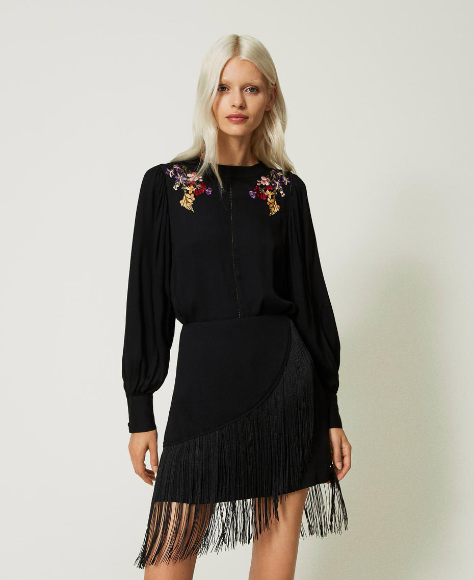 Блузка с разноцветной цветочной вышивкой Черный/Вышивка Разноцветный женщина 232TT2150-01