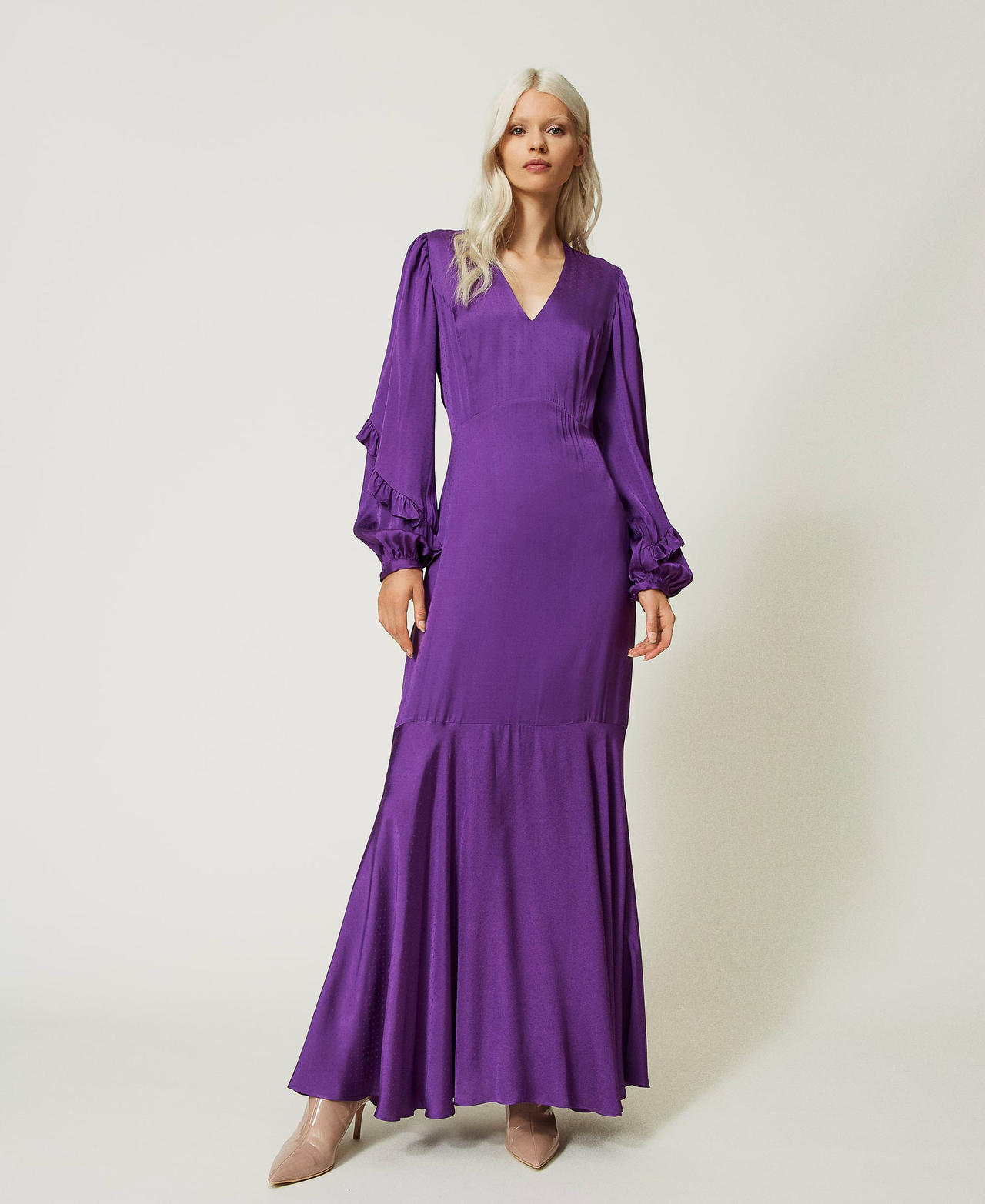 Long jacquard dress with ruffles