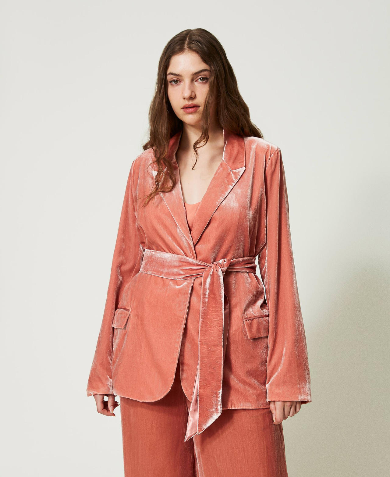 Crushed velvet jacket with belt Woman, Pink | TWINSET Milano