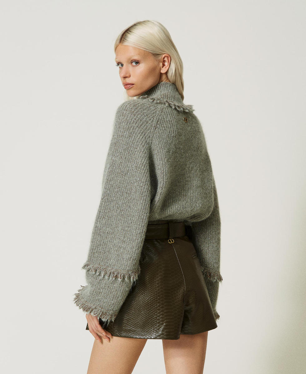 Shorts with textured animal print