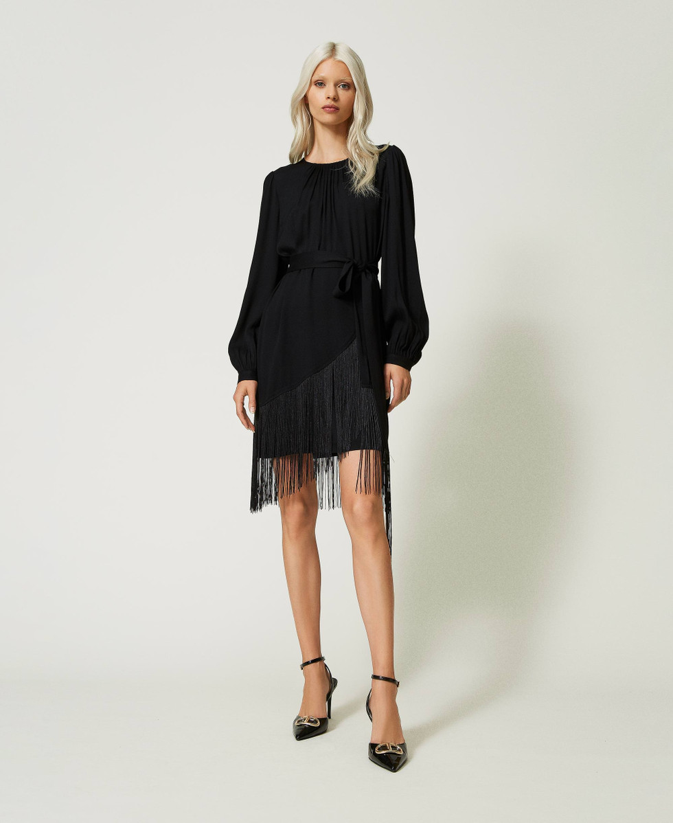 Schwarzes kleid mit fransen clearance