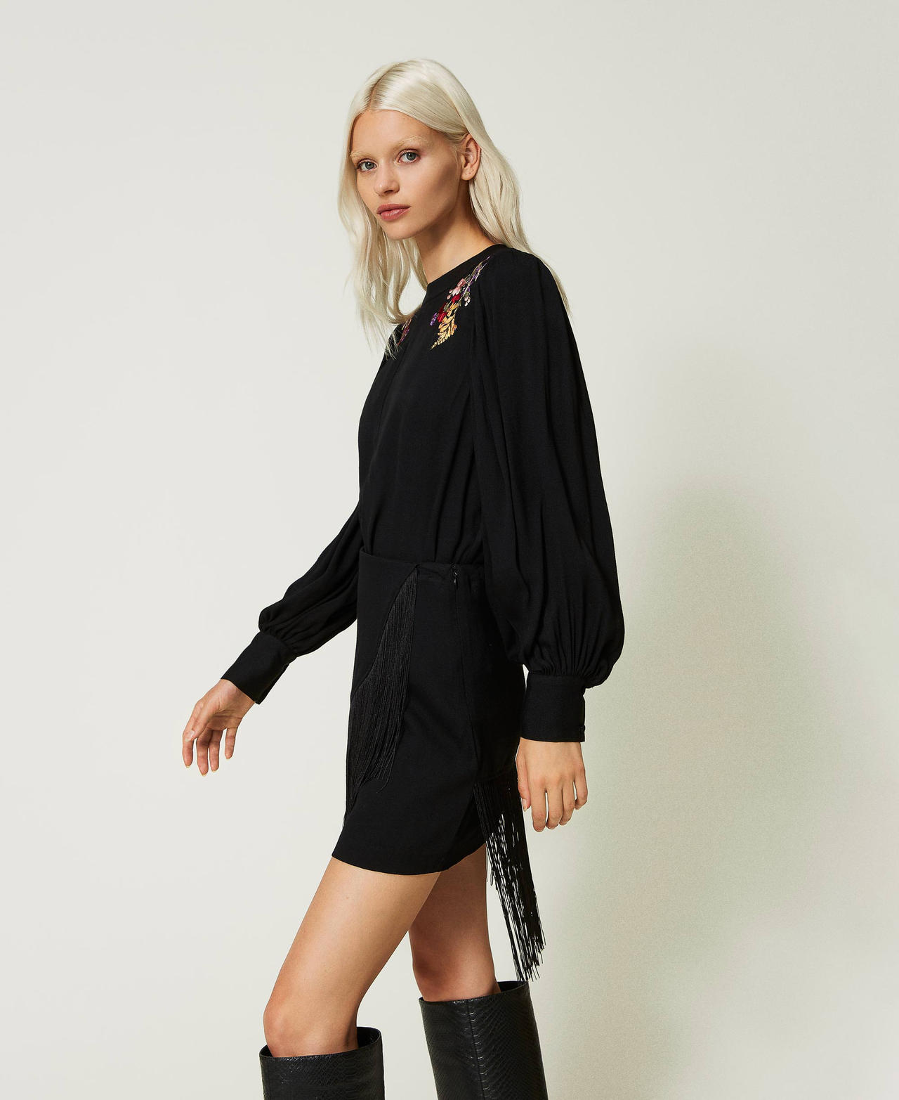 Mini-jupe en crêpe avec franges Noir Femme 232TT2252-02