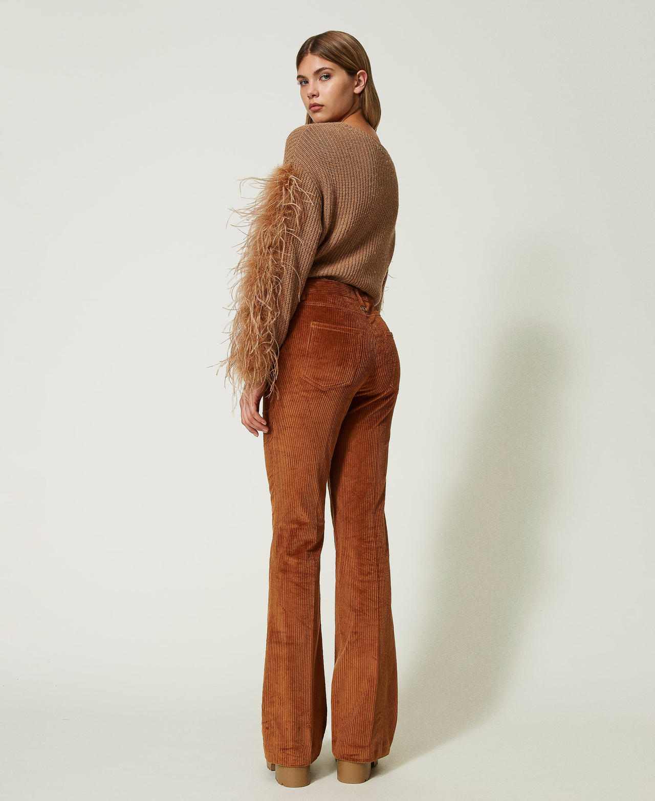 Flared corduroy trousers "Bubinga Wood&rdquo; Brown Woman 232TT2361_11061_03