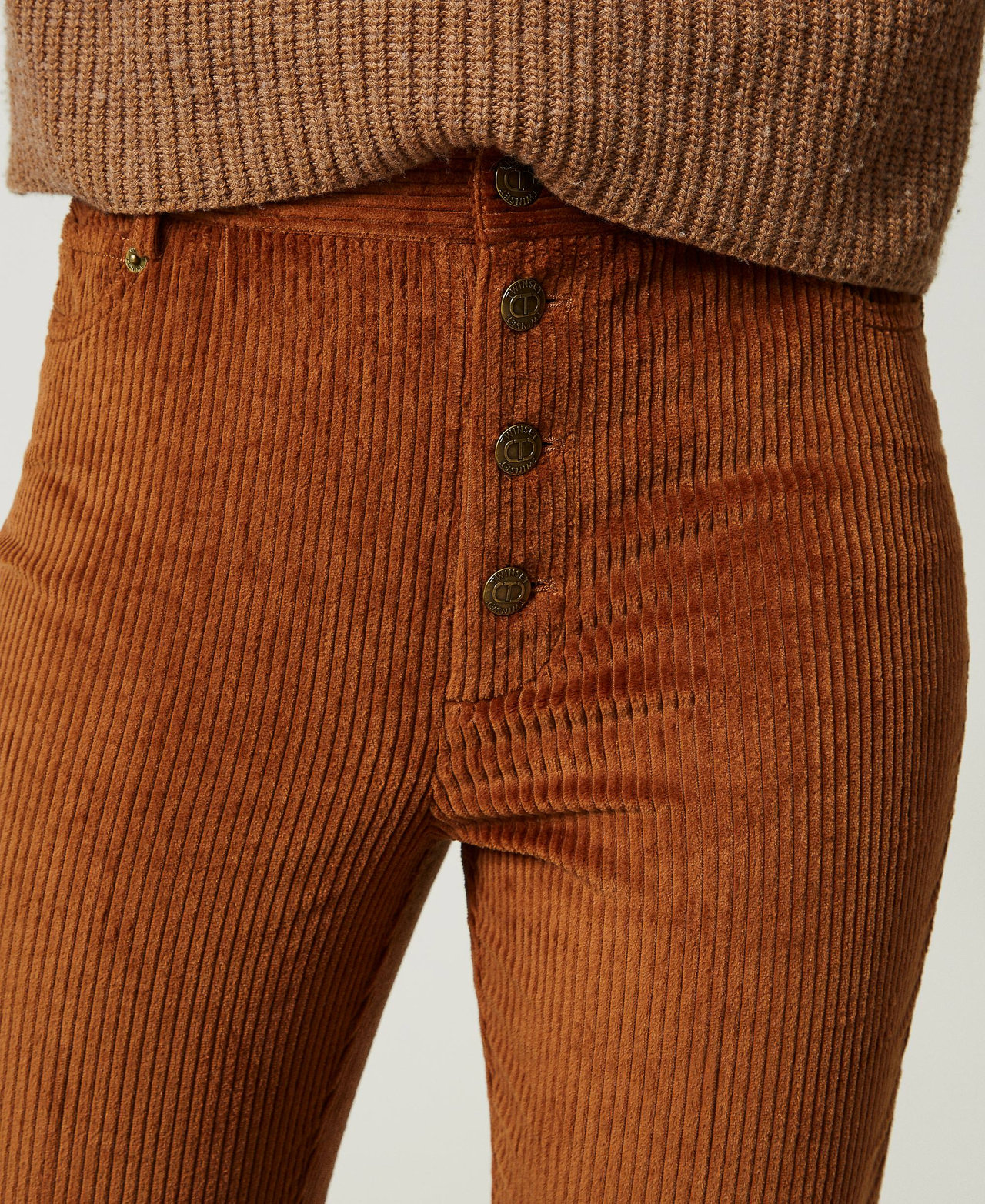 Pantalon evase en velours cotele Femme Marron TWINSET Milano