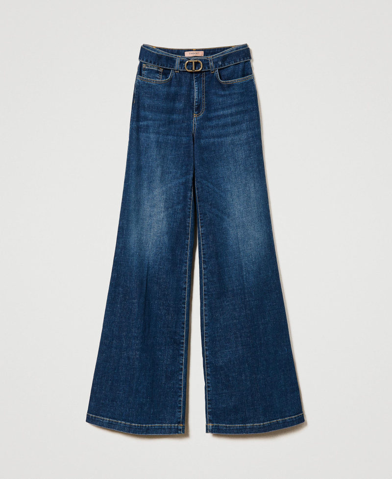 Wide leg jeans with belt