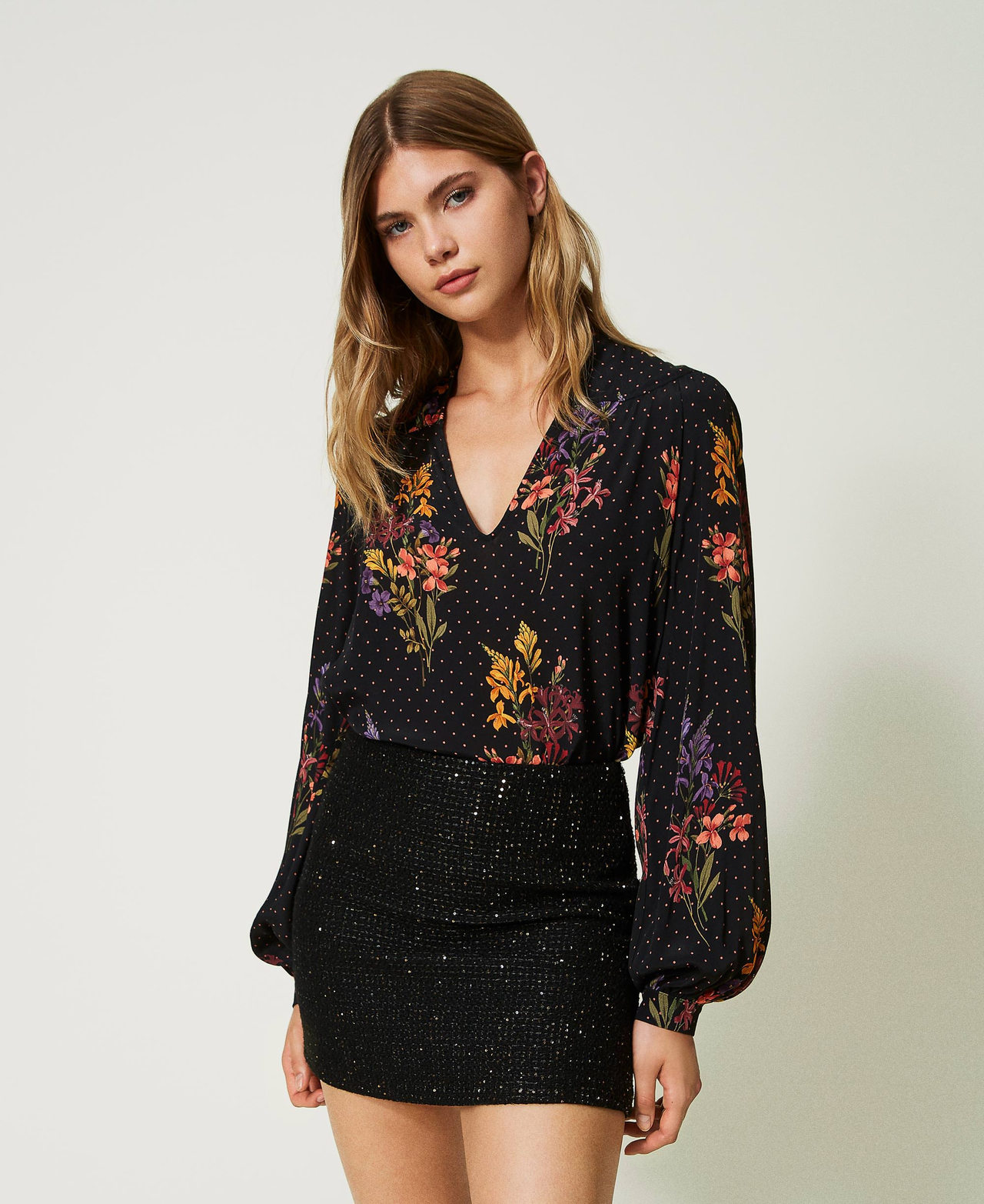 Floral cr pe and polka dot blouse Woman Black TWINSET Milano