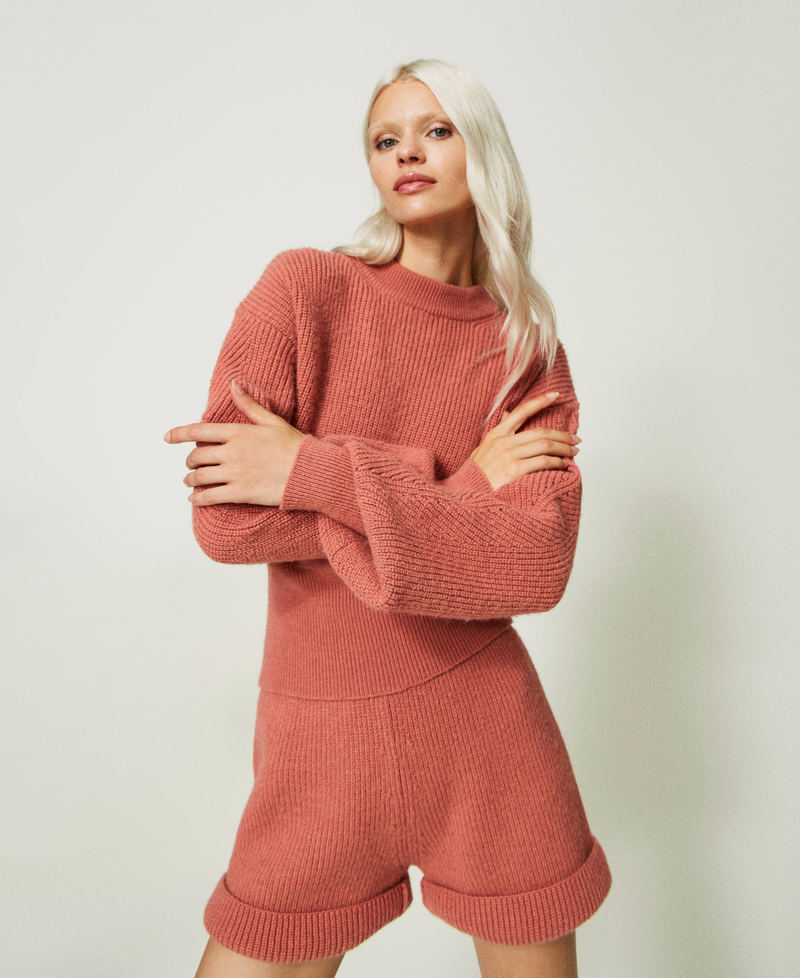 Ribbed wool and alpaca knit shorts Rosette Woman 232TT3192-01