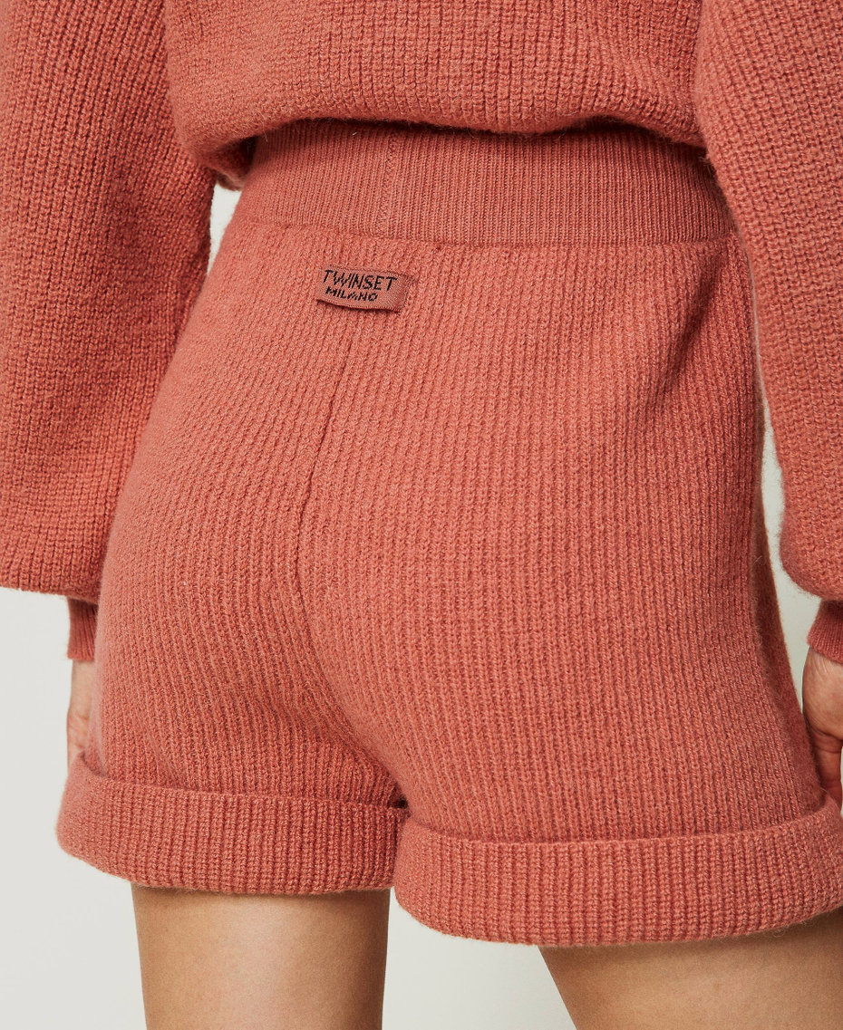 Ribbed wool and alpaca knit shorts