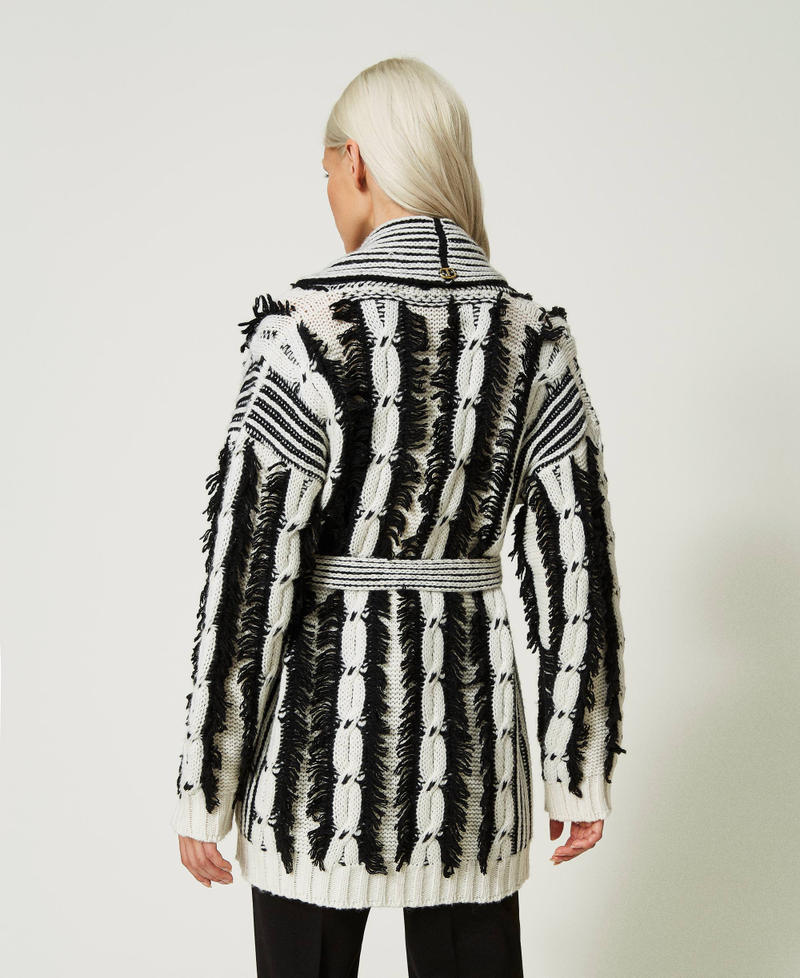 Cardigan en laine mélangée bicolore Bicolore Blanc Neige / Noir Femme 232TT3213-04