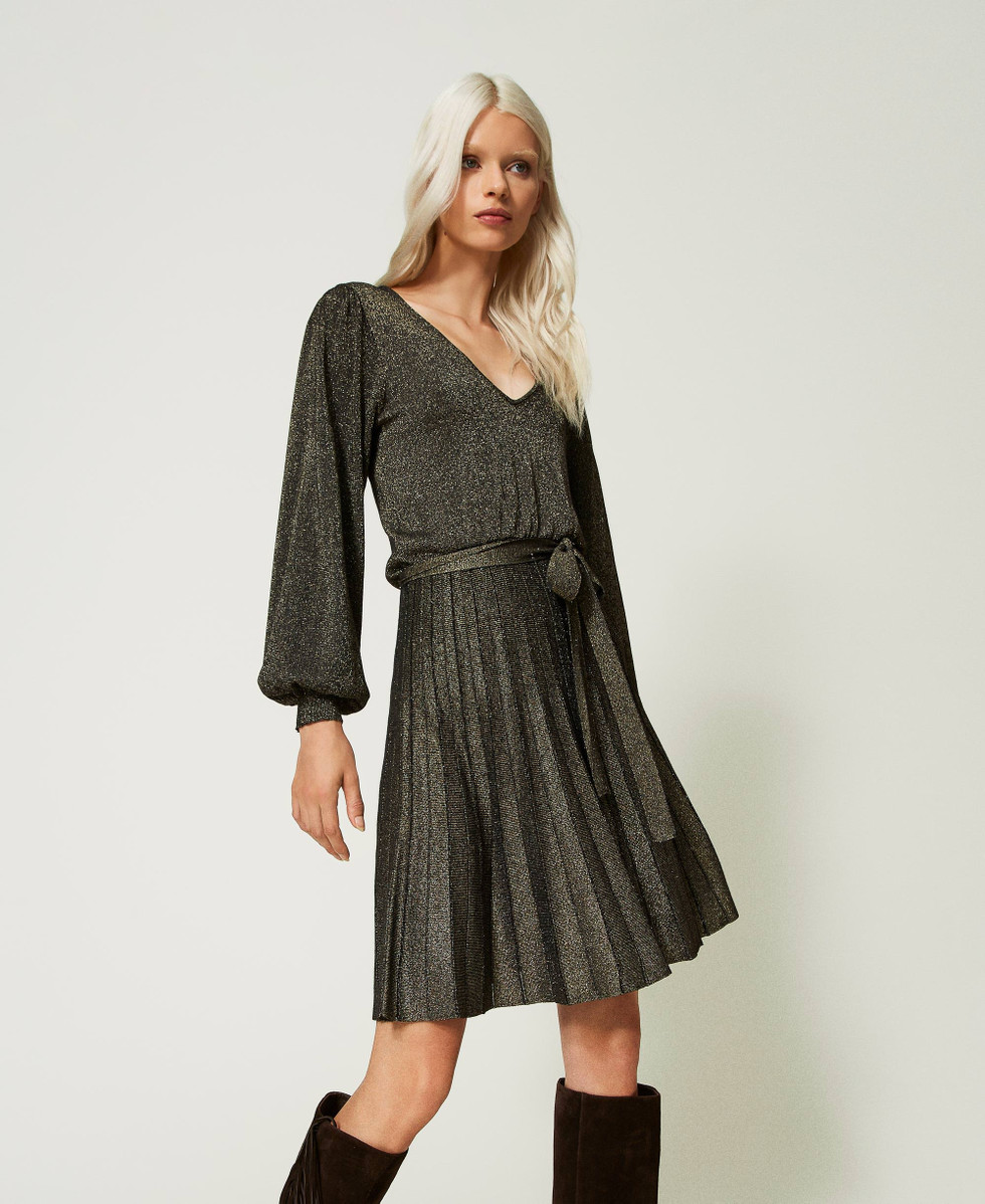 Strickkleid mit plisseefalten clearance