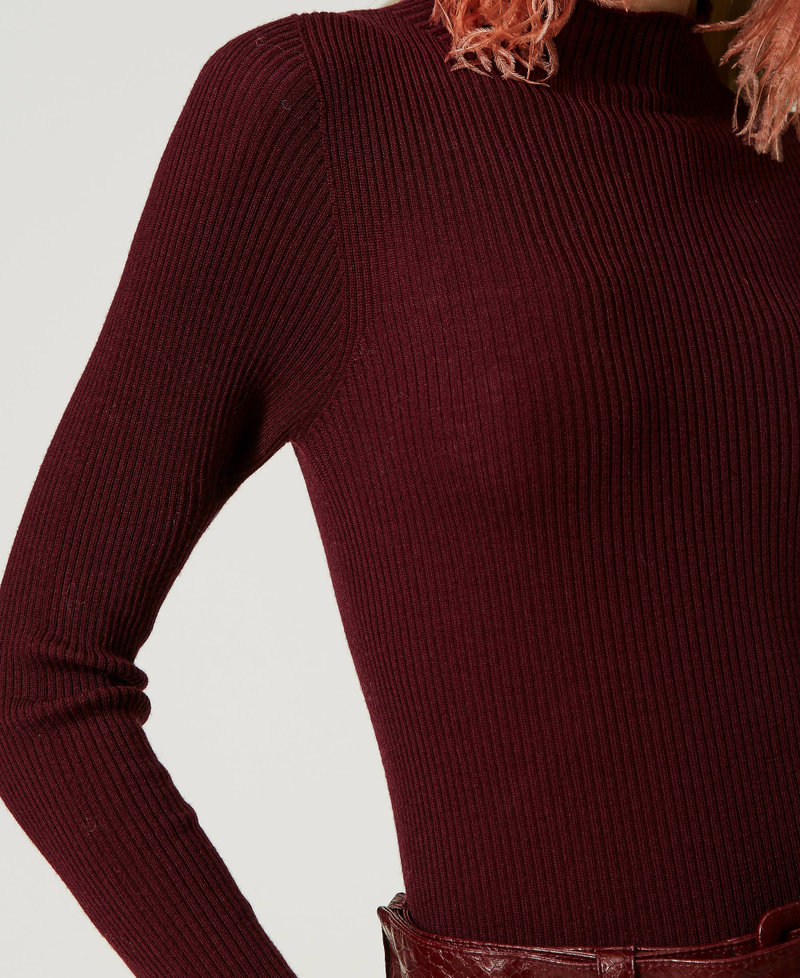 Pull col montant en laine