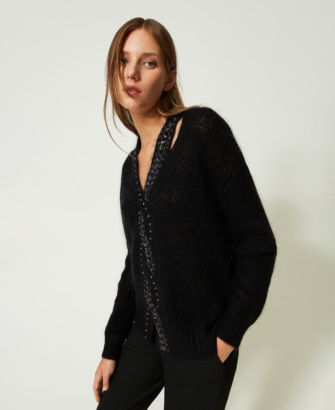 Pull en mohair m&eacute;lang&eacute; avec broderie Noir Femme 232TT3390_00006_02